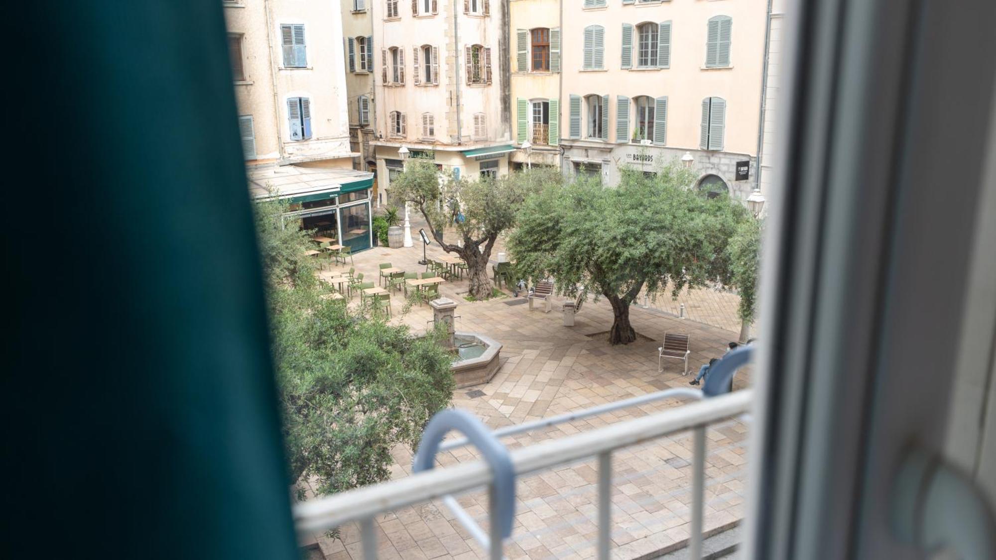 Le Refuge Urbain - Port A 2 Pas & Animaux Acceptes Apartment Toulon Exterior photo